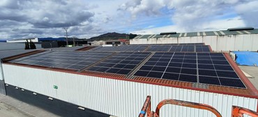 Instalación de autoconsumo solar fotovoltaico de 130 kWp en Llanera